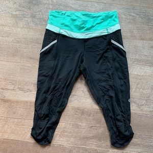 Lululemon crops